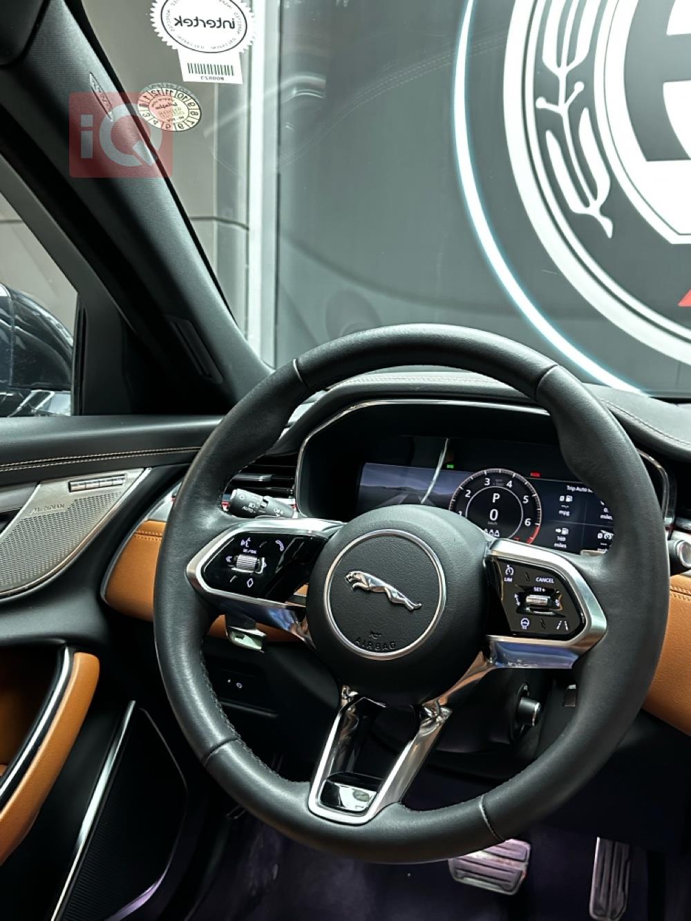 جاگوار XF